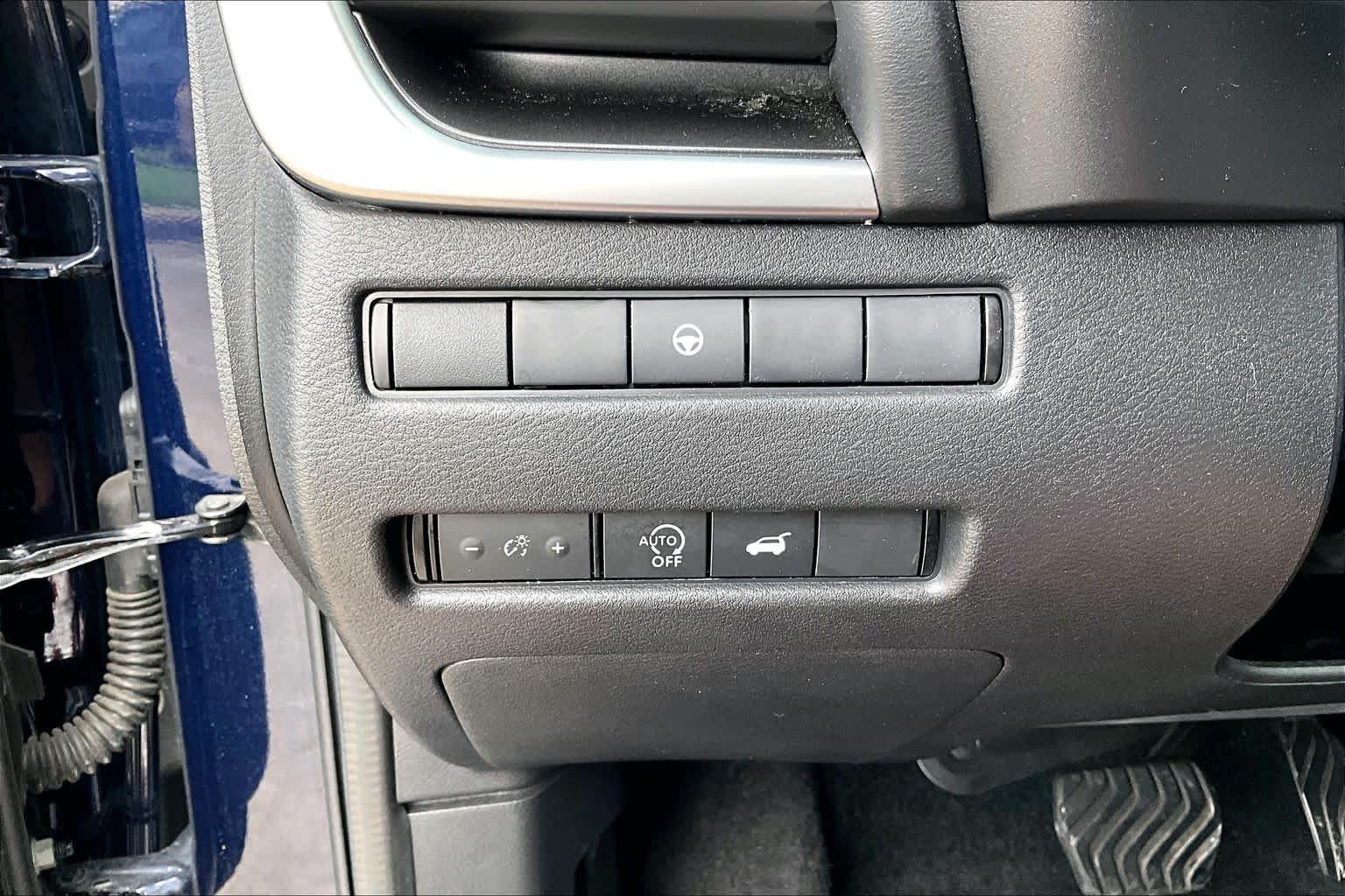 2025 Nissan Rogue SV Deep Ocean Blue Pearl at Sterling McCall Nissan