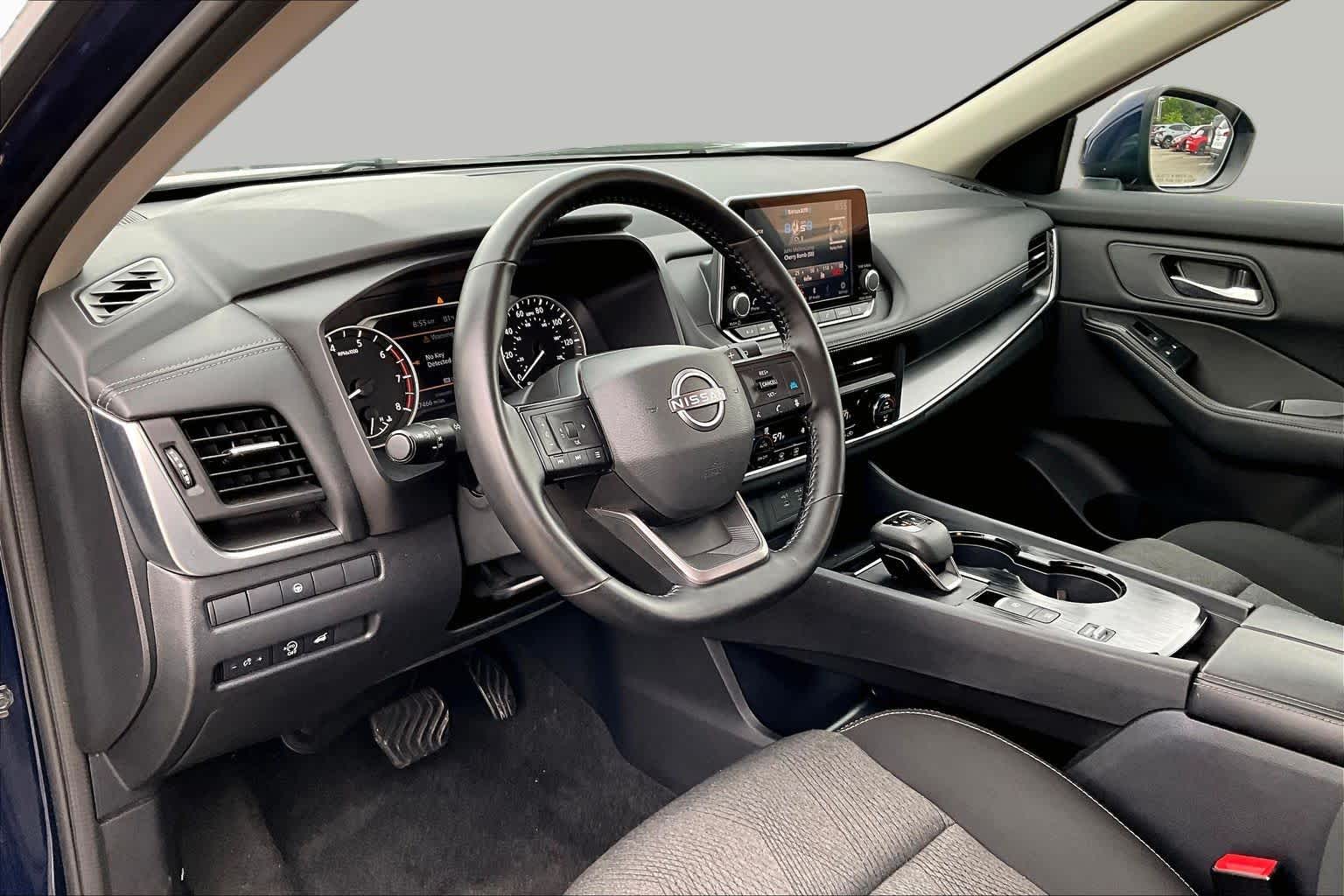2025 Nissan Rogue SV Deep Ocean Blue Pearl at Sterling McCall Nissan