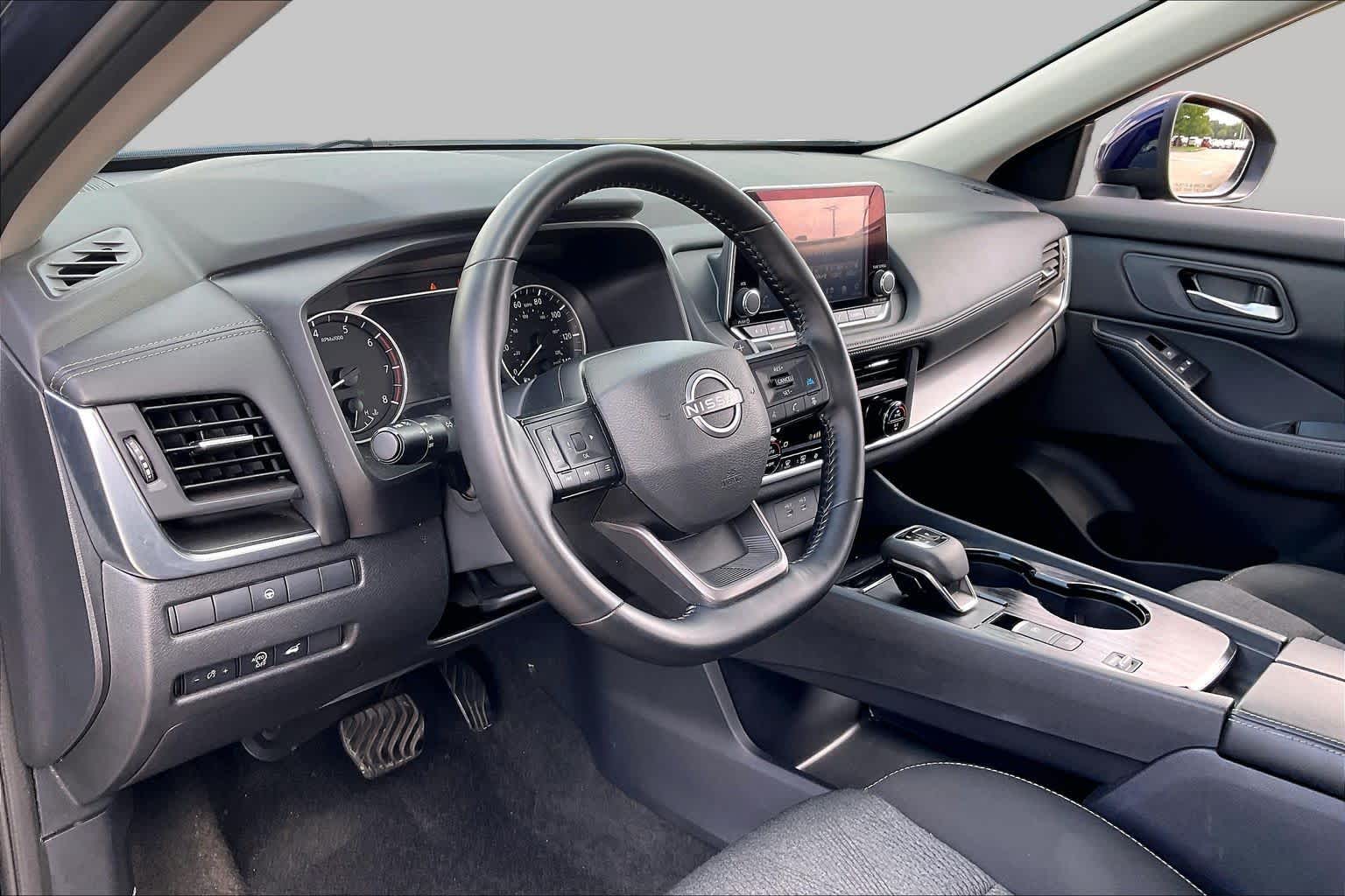 2025 Nissan Rogue SV Deep Ocean Blue Pearl at Sterling McCall Nissan