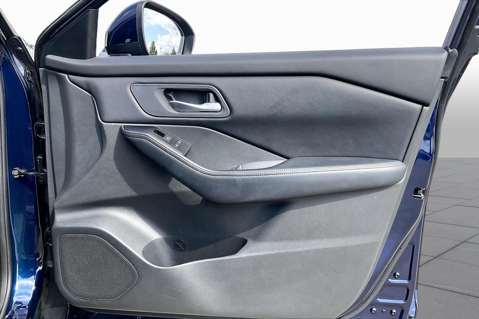 2025 Nissan Rogue SV Deep Ocean Blue Pearl at Sterling McCall Nissan