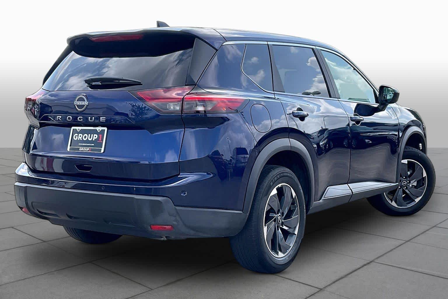 2025 Nissan Rogue SV Deep Ocean Blue Pearl at Sterling McCall Nissan
