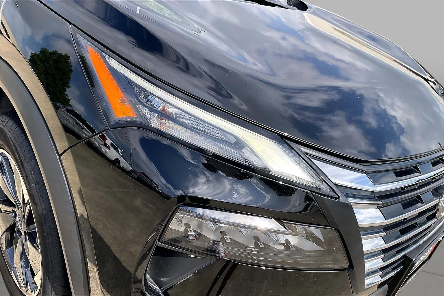 2024 Nissan Rogue SV Super Black at Sterling McCall Nissan