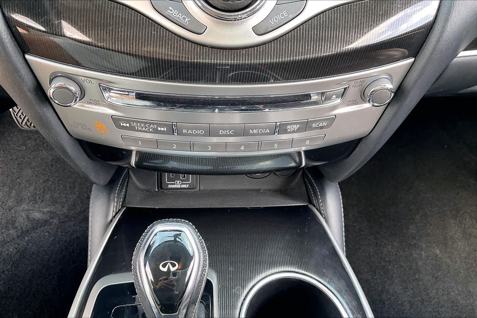 2019 INFINITI QX60 LUXE Majestic White at Lexus Southwest Houston