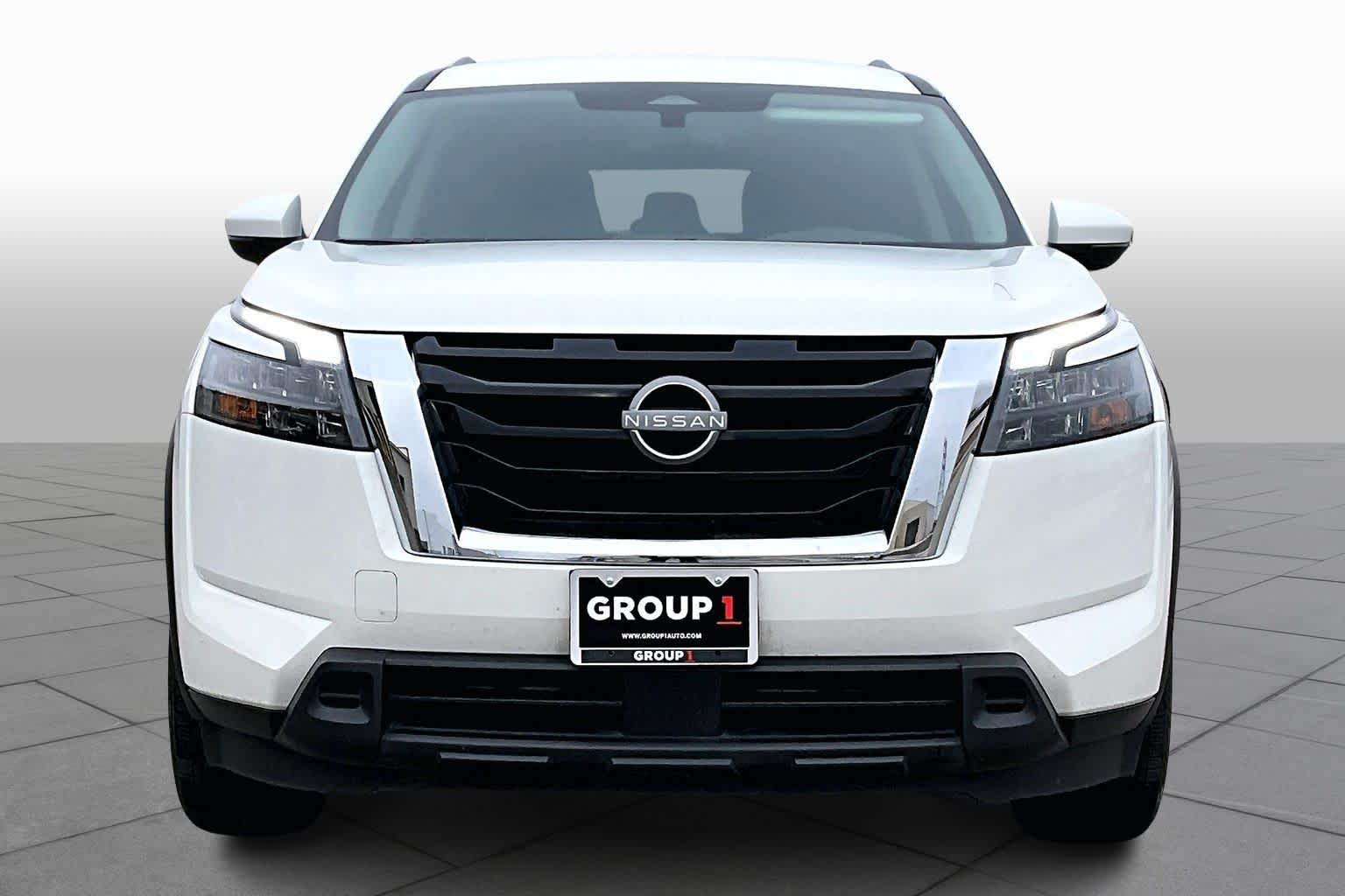 2025 Nissan Pathfinder SV Glacier White at Sterling McCall Nissan