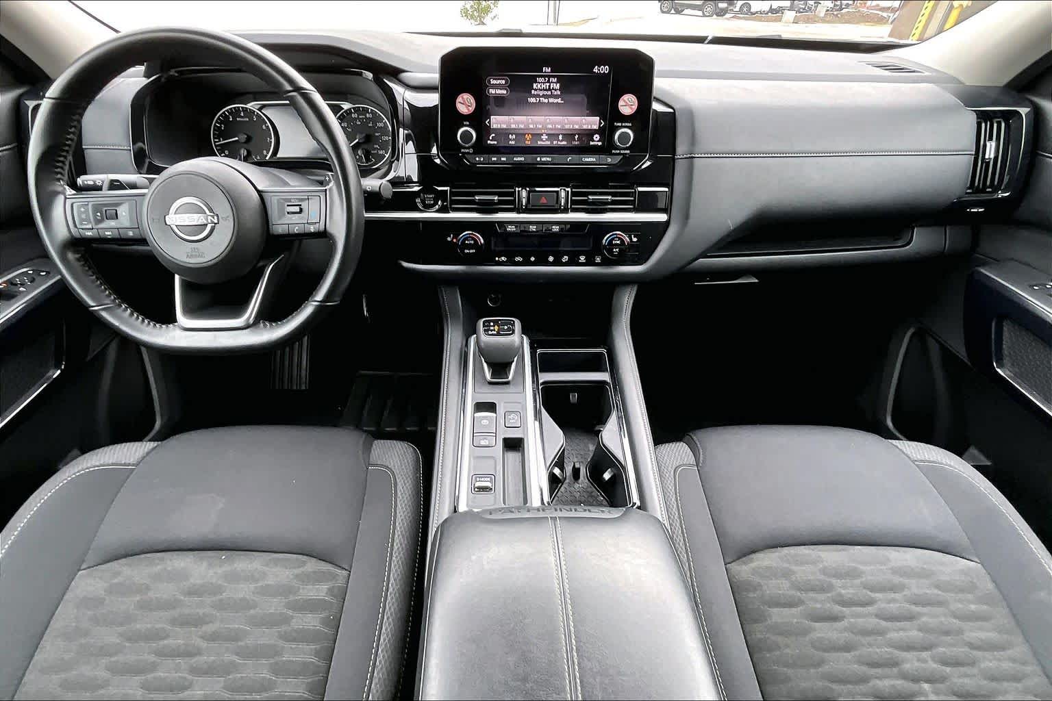 2025 Nissan Pathfinder SV Glacier White at Sterling McCall Nissan