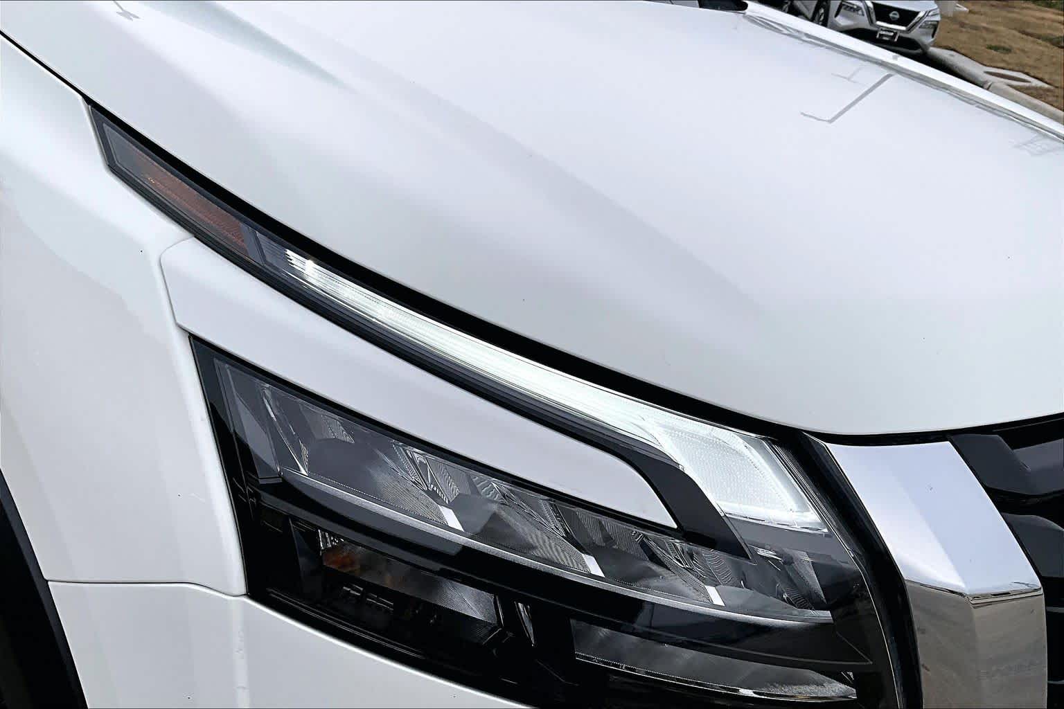 2025 Nissan Pathfinder SV Glacier White at Sterling McCall Nissan