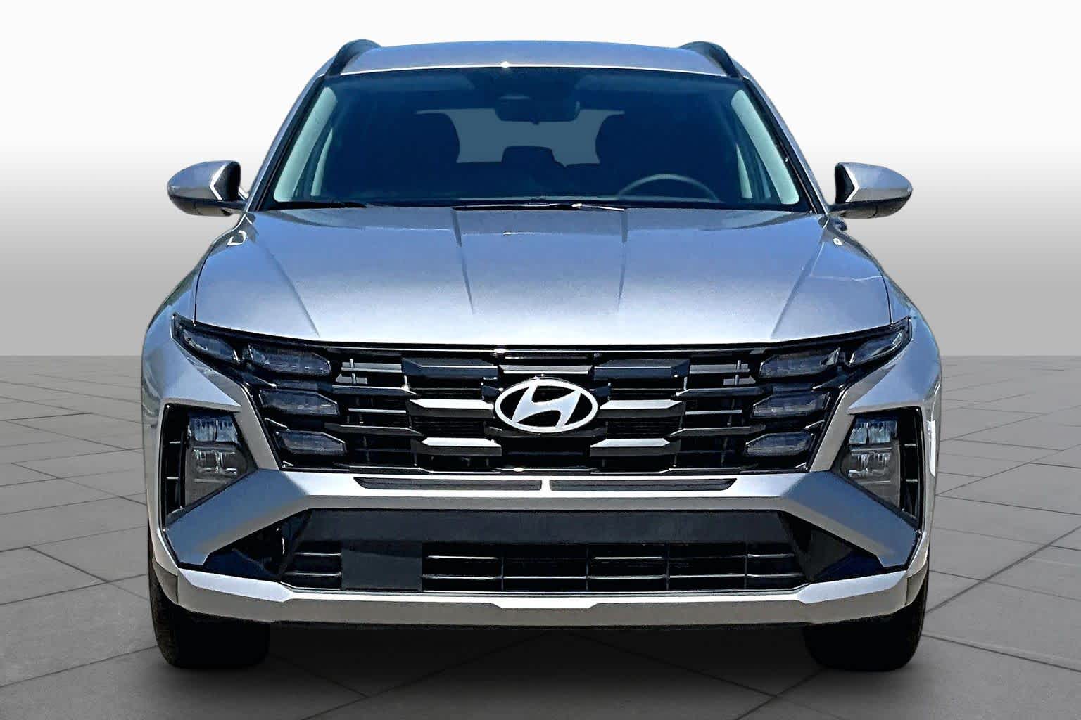 2026 Hyundai Tucson SEL Shimmering Silver at Turner Chevrolet