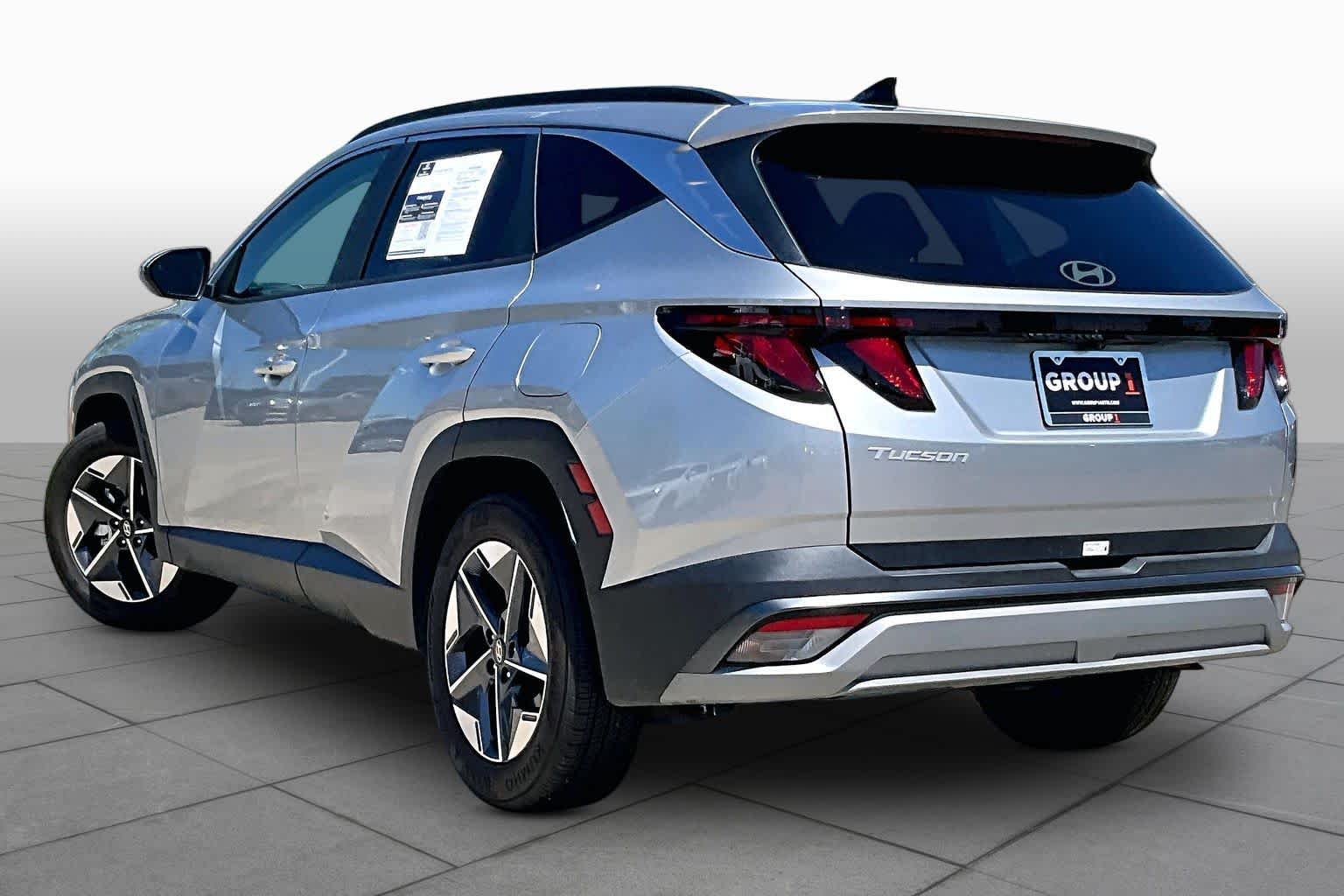 2026 Hyundai Tucson SEL Shimmering Silver at Turner Chevrolet