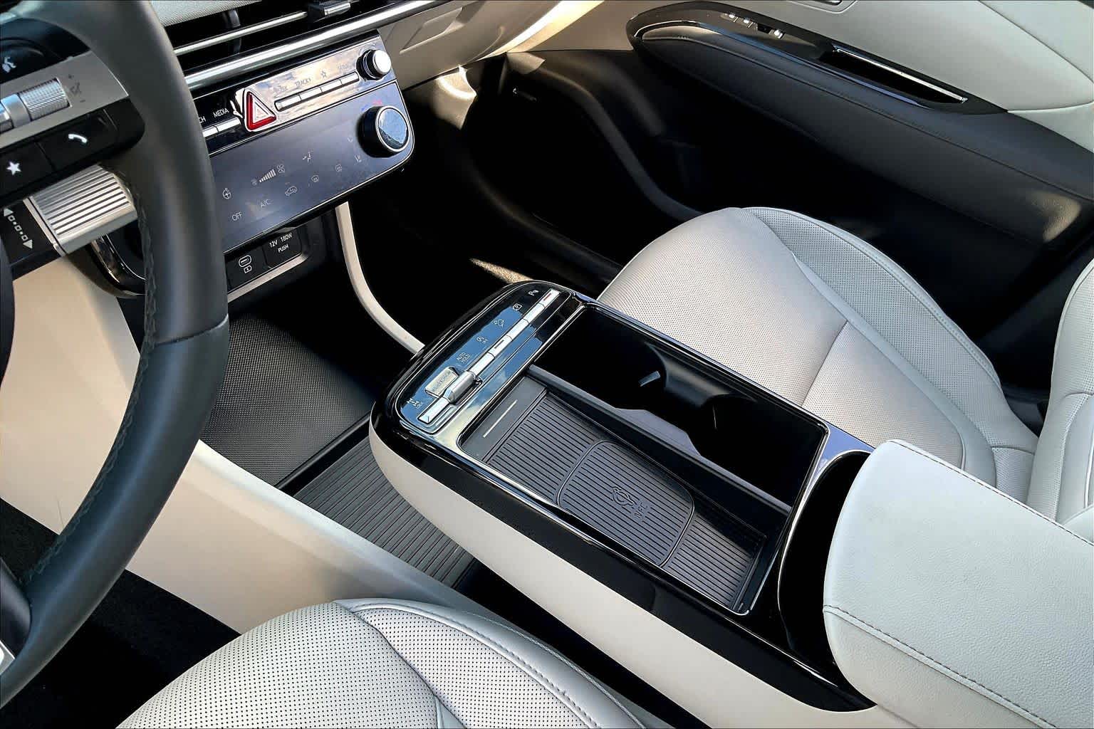 2025 Hyundai Tucson Limited Serenity White Pearl at Turner Chevrolet