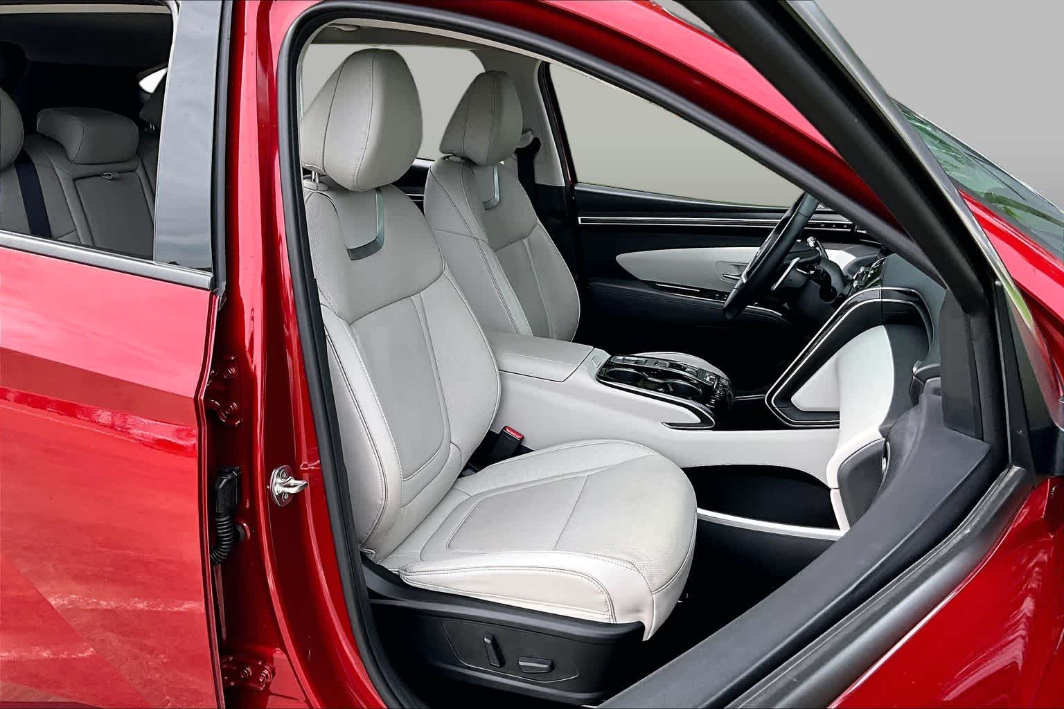 2024 Hyundai Tucson Limited Ultimate Red at AutoNation USA Houston