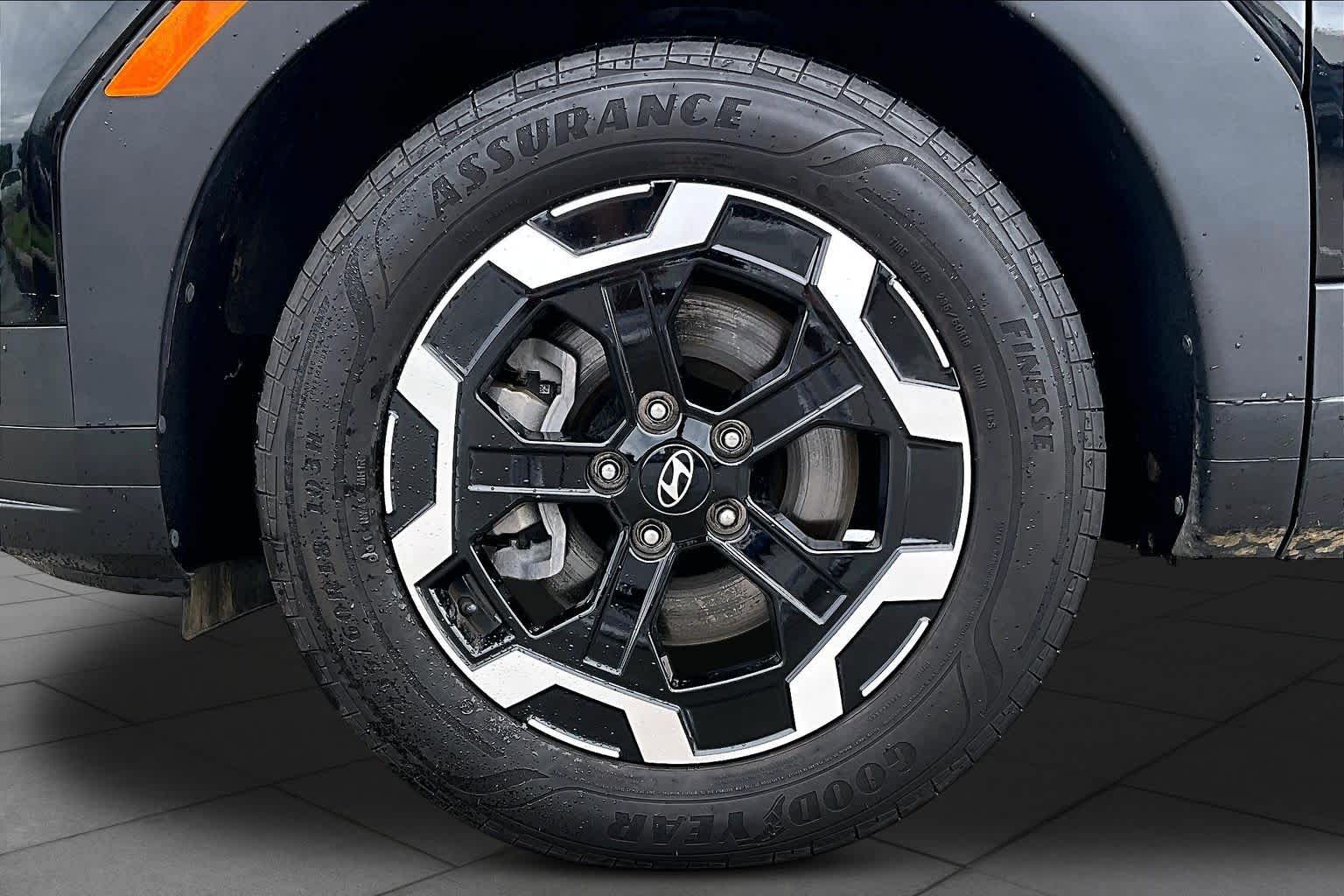 2024 Hyundai Santa Fe SEL Phantom Black at HGreg Houston