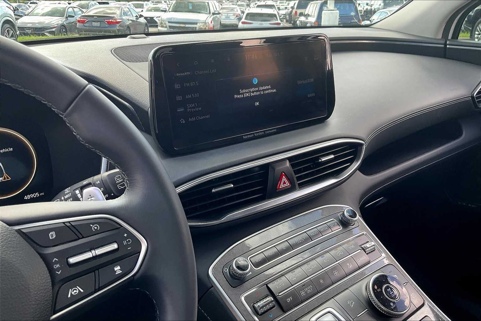 2023 Hyundai Santa Fe Hybrid SEL Premium - 4