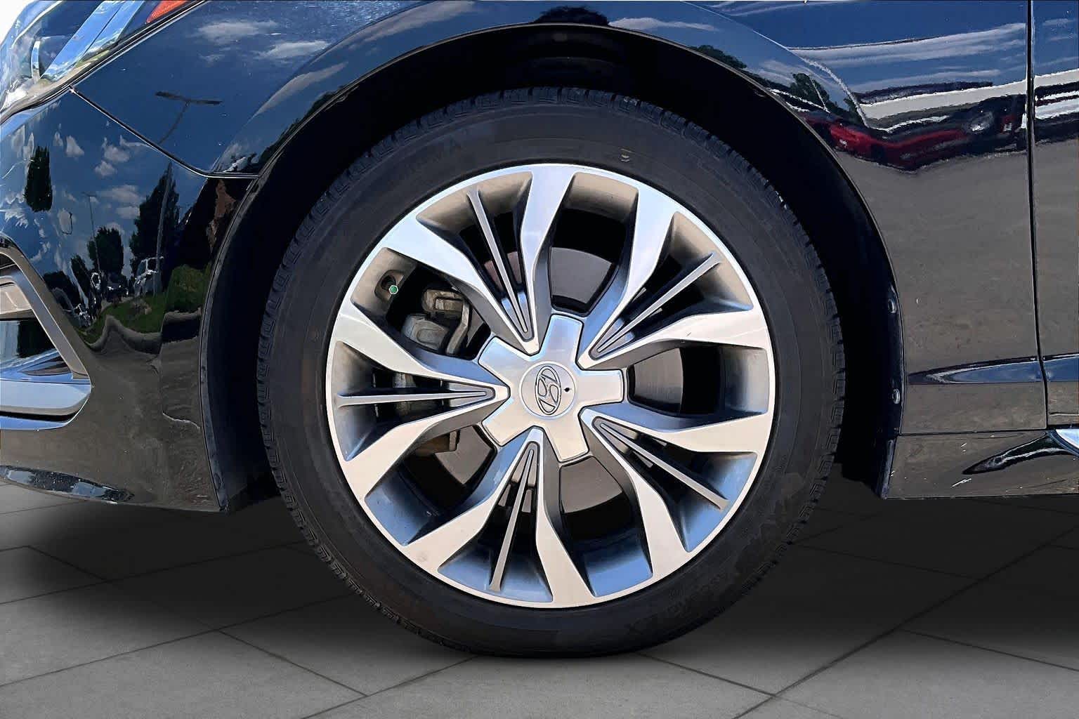 2015 Hyundai Sonata 2.0T Limited Phantom Black at HGreg Houston