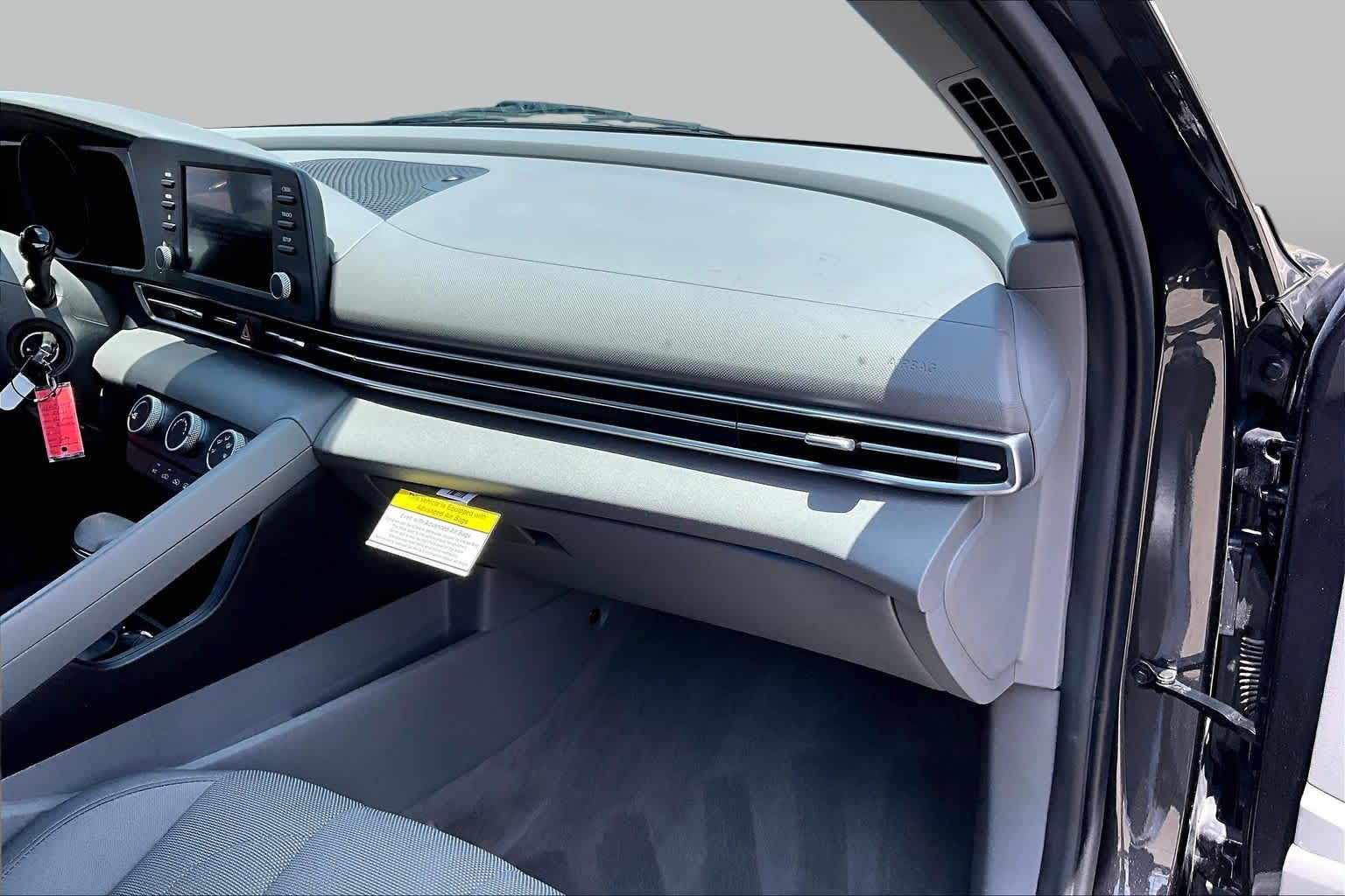 2021 Hyundai Elantra SE Portofino Gray at HGreg Houston