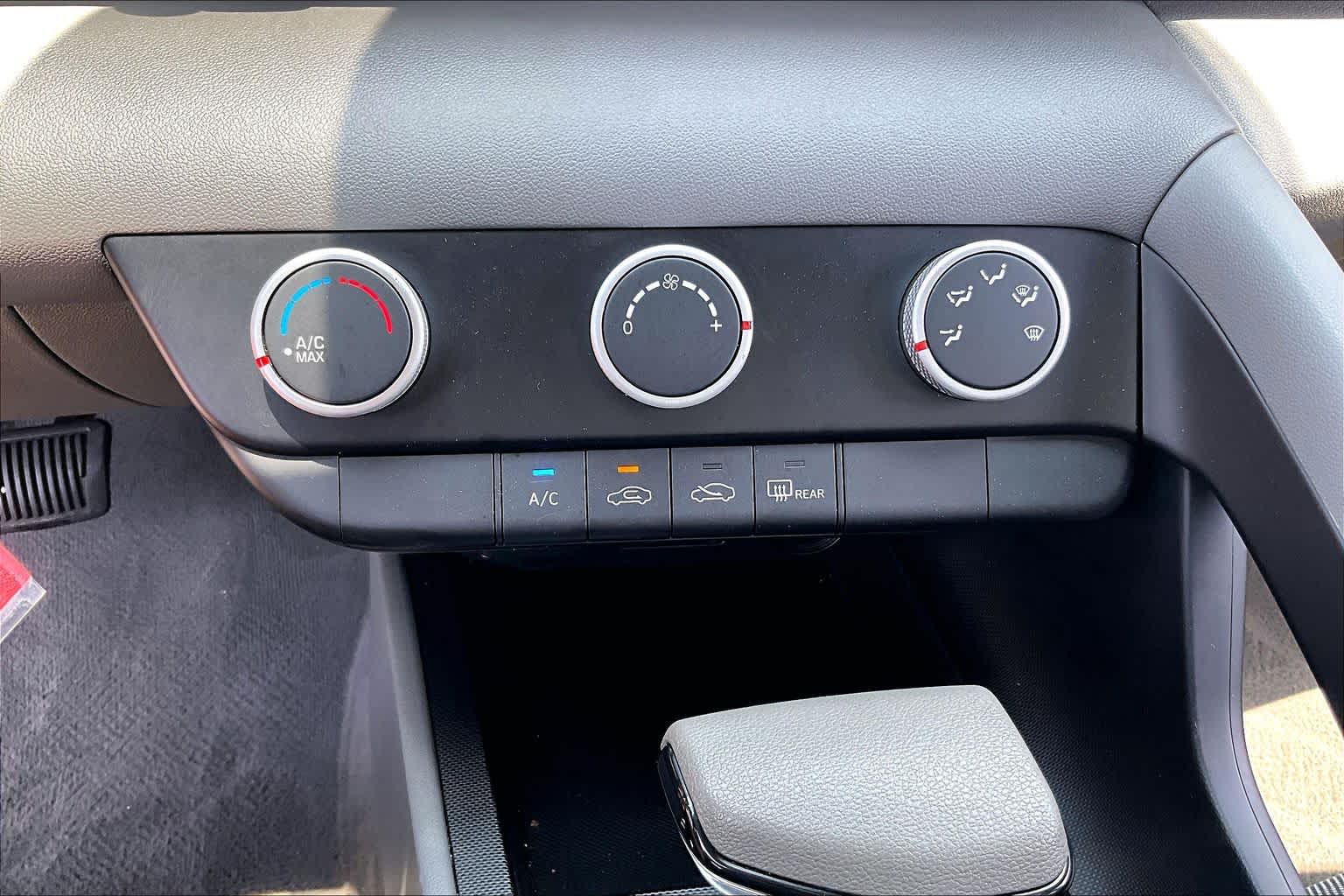 2021 Hyundai Elantra SE Portofino Gray at HGreg Houston