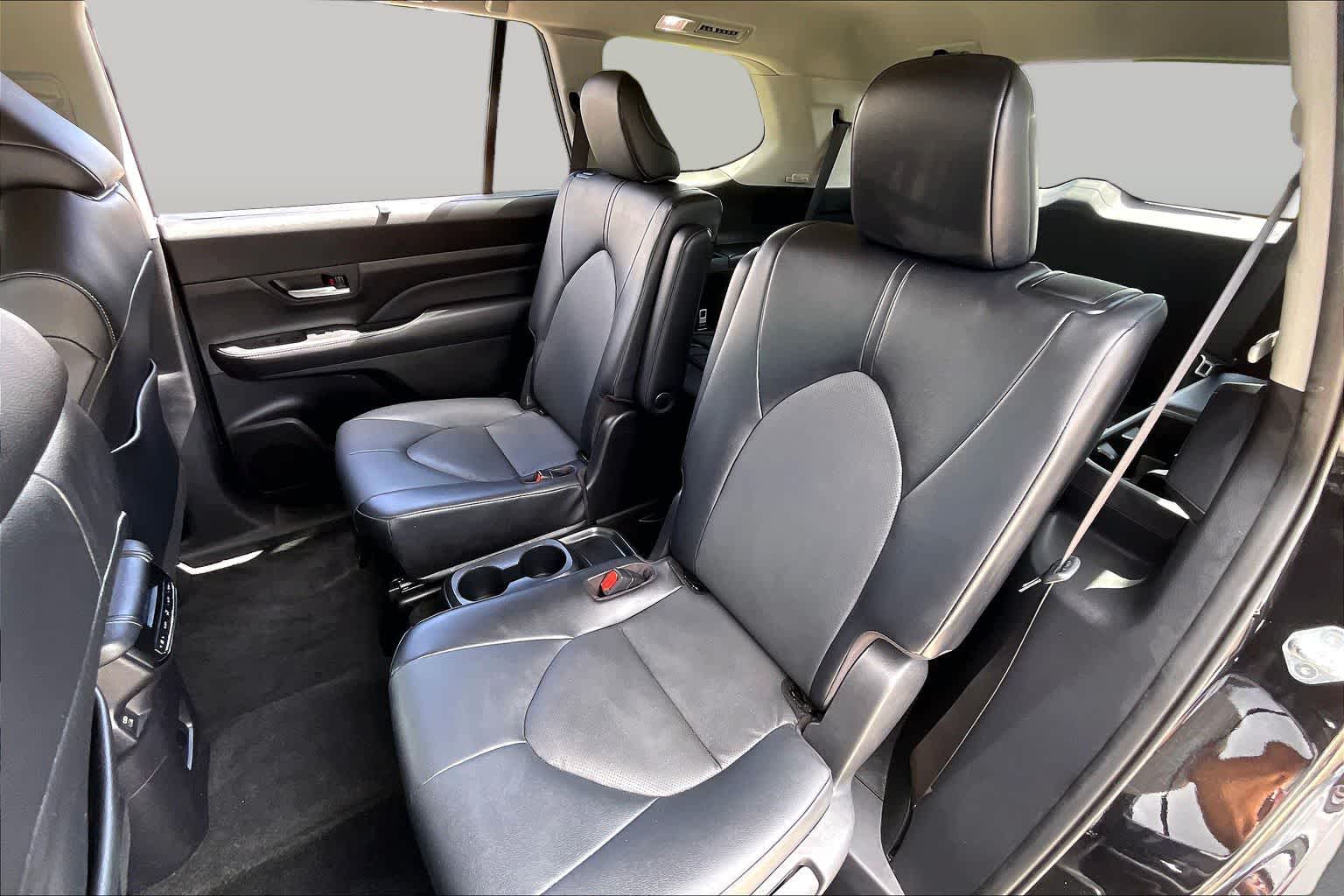 2024 Toyota Grand Highlander XLE Midnight Black Metallic at Group 1 Toyota Southwest