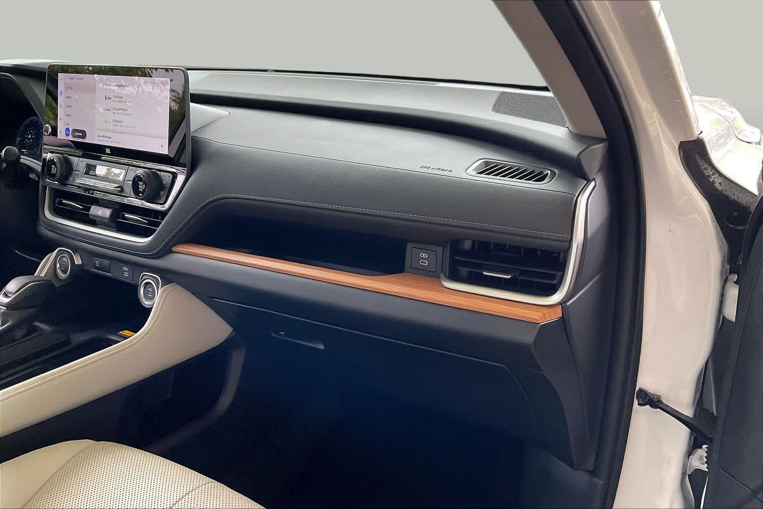 2025 Toyota Grand Highlander Limited Wind Chill Pearl at Group 1 Toyota Southwest