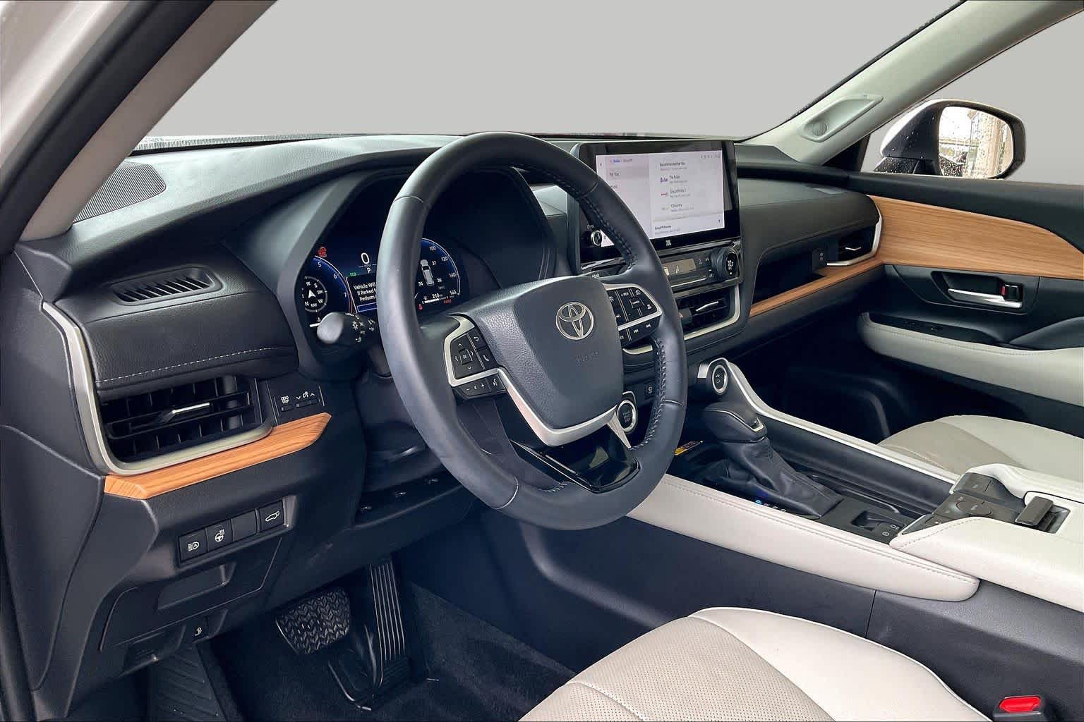 2025 Toyota Grand Highlander Limited Wind Chill Pearl at Group 1 Toyota Southwest
