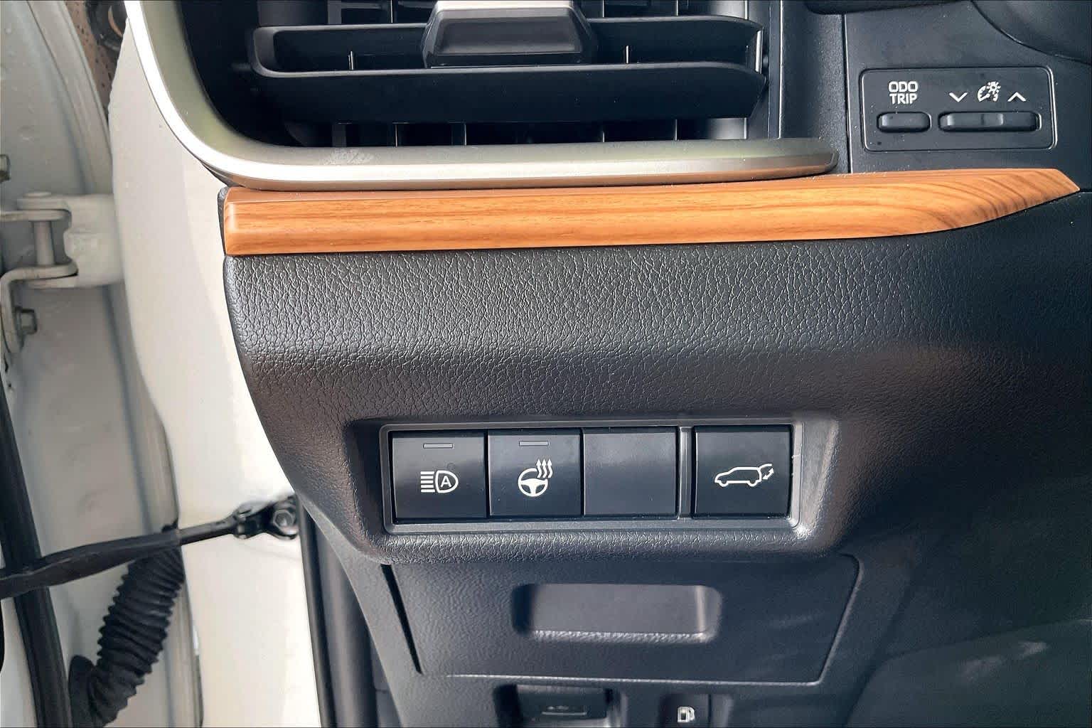 2025 Toyota Grand Highlander Limited Wind Chill Pearl at Group 1 Toyota Southwest