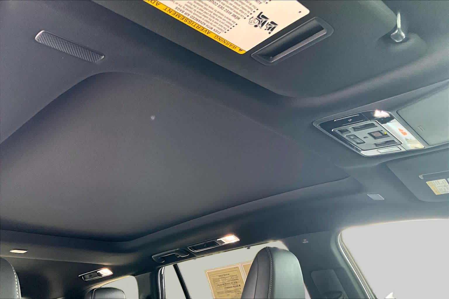 2024 Lexus TX 350 photo 12 of 34
