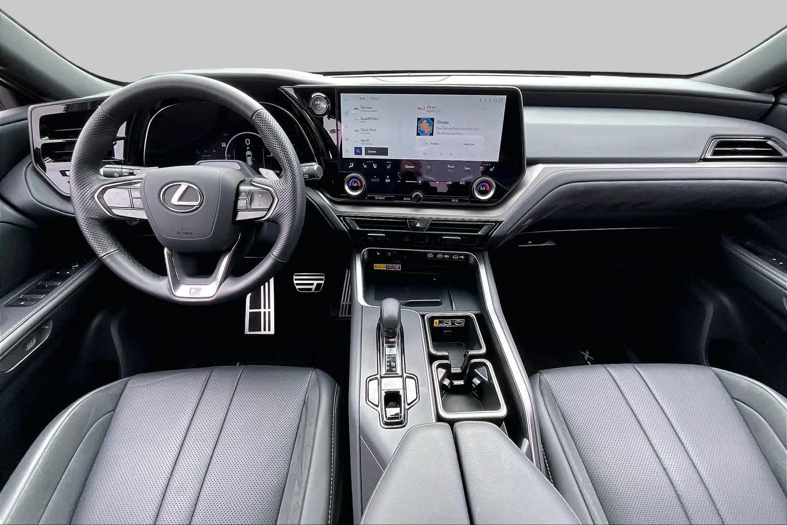 2026 Lexus TX 500h photo 14 of 35