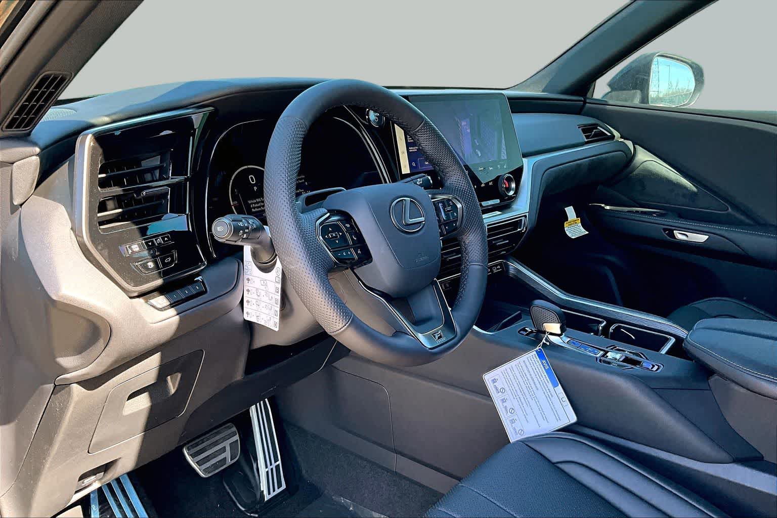 2026 Lexus TX 500h F SPORT Performance Premium - 9