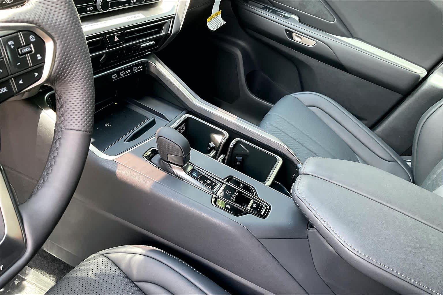 2026 Lexus TX 500h F SPORT Performance Premium - 10