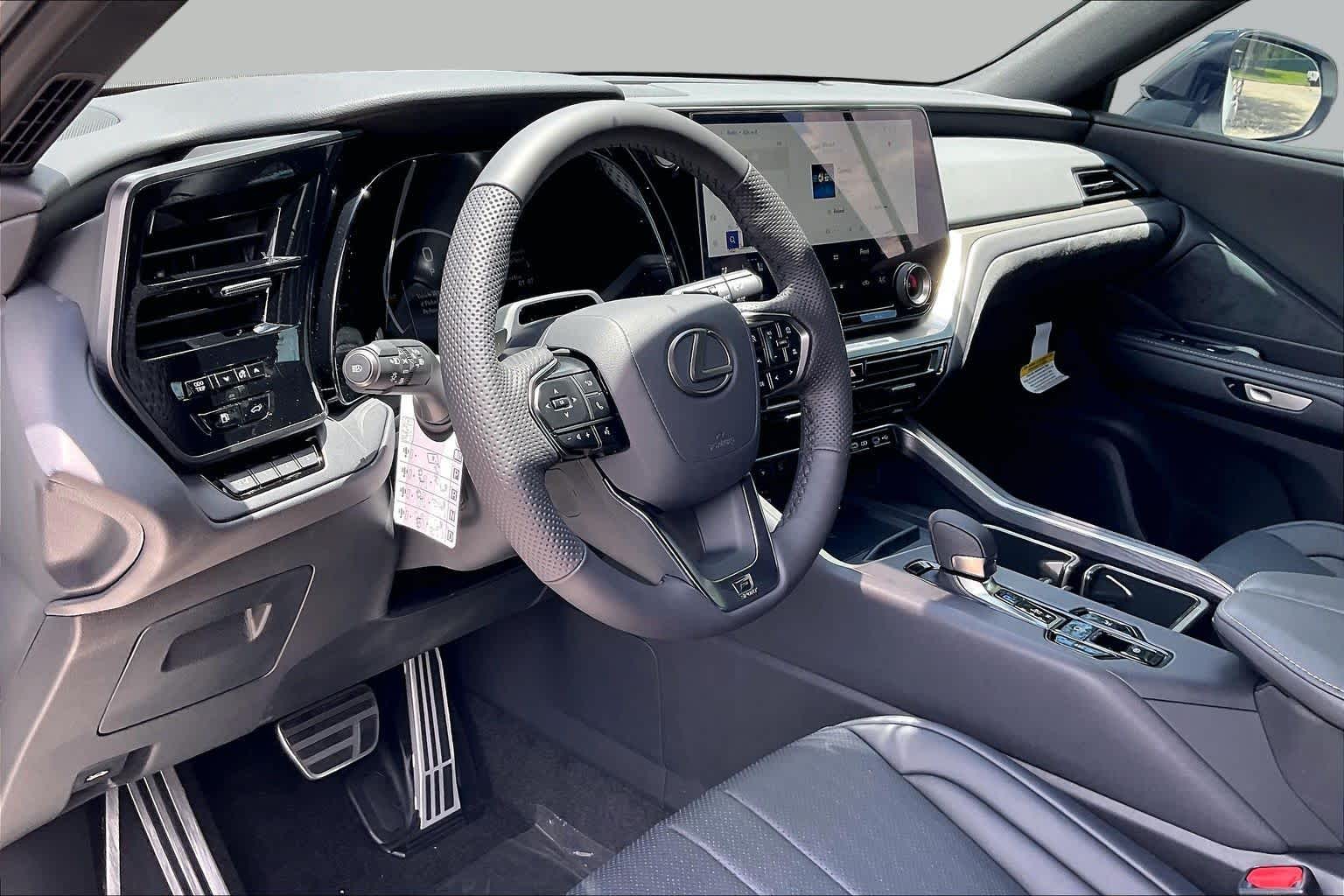 2026 Lexus TX 500h F SPORT Performance Premium - 9