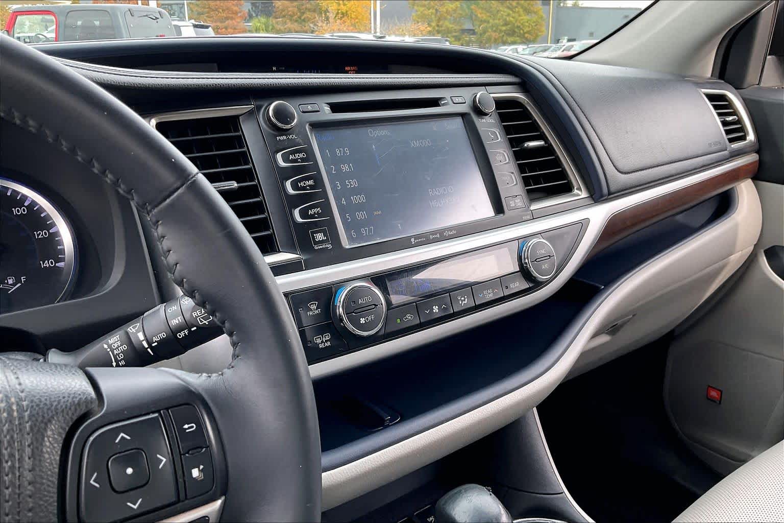 2016 Toyota Highlander Limited Blizzard Pearl at AutoNation USA Katy