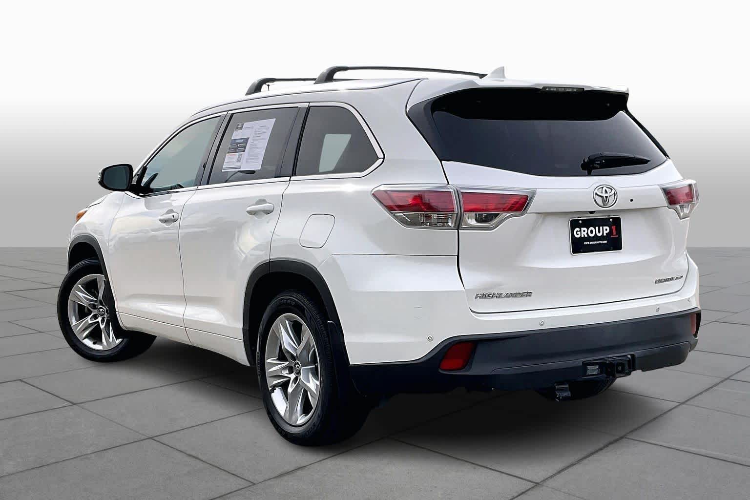 2016 Toyota Highlander Limited Blizzard Pearl at AutoNation USA Katy