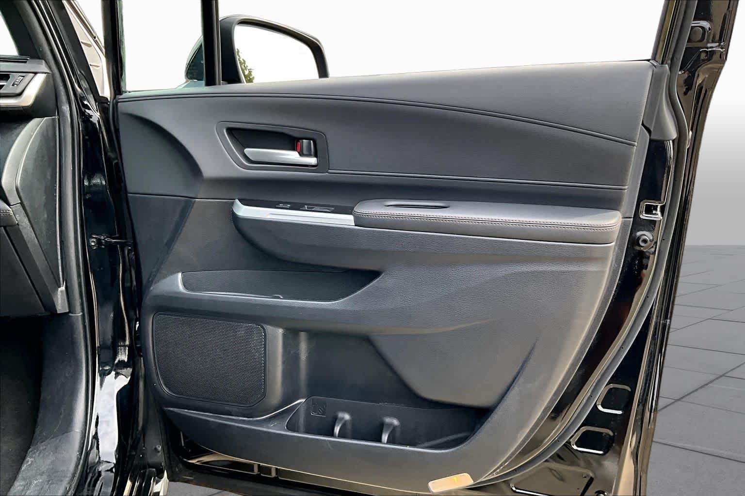 2025 Toyota Sienna photo 21 of 35