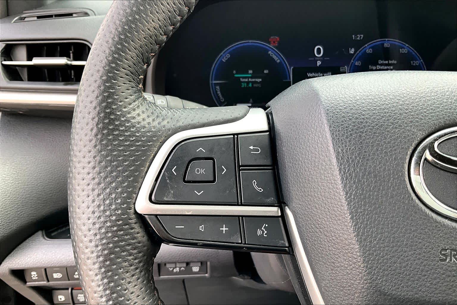 2025 Toyota Sienna photo 22 of 35