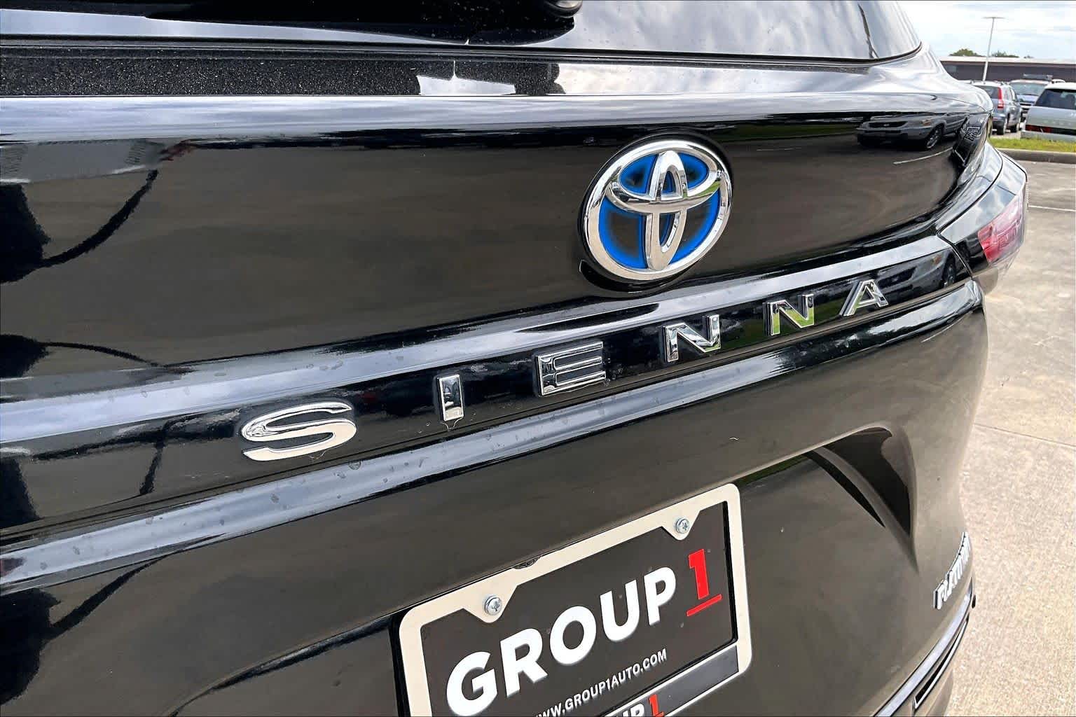 2025 Toyota Sienna photo 29 of 35
