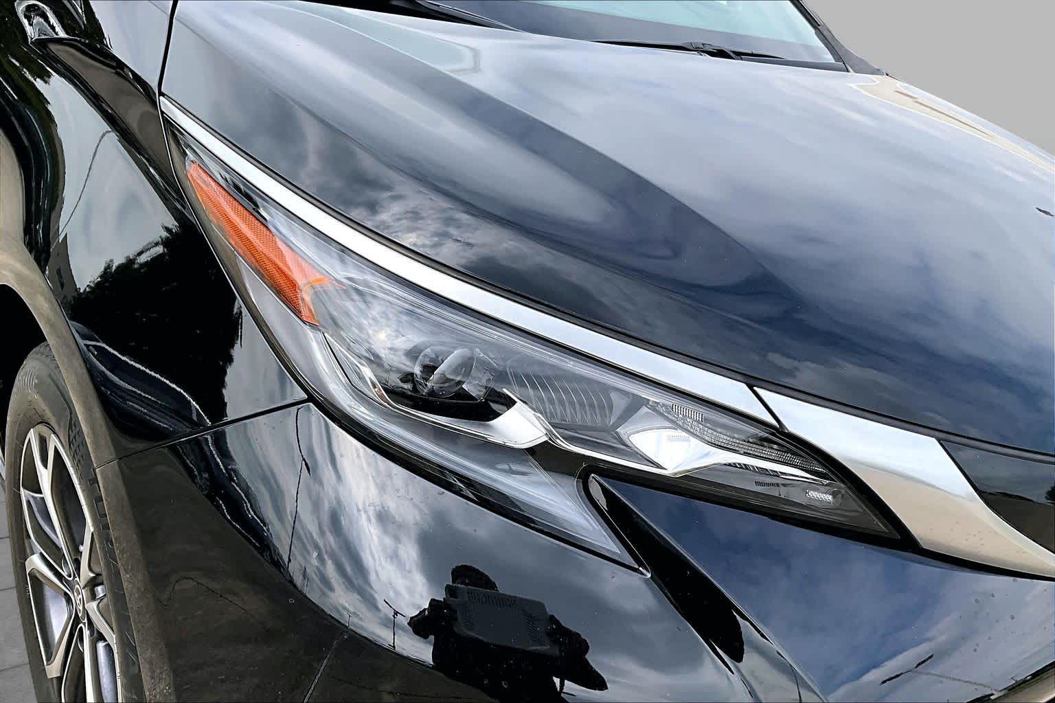 2025 Toyota Sienna photo 26 of 35