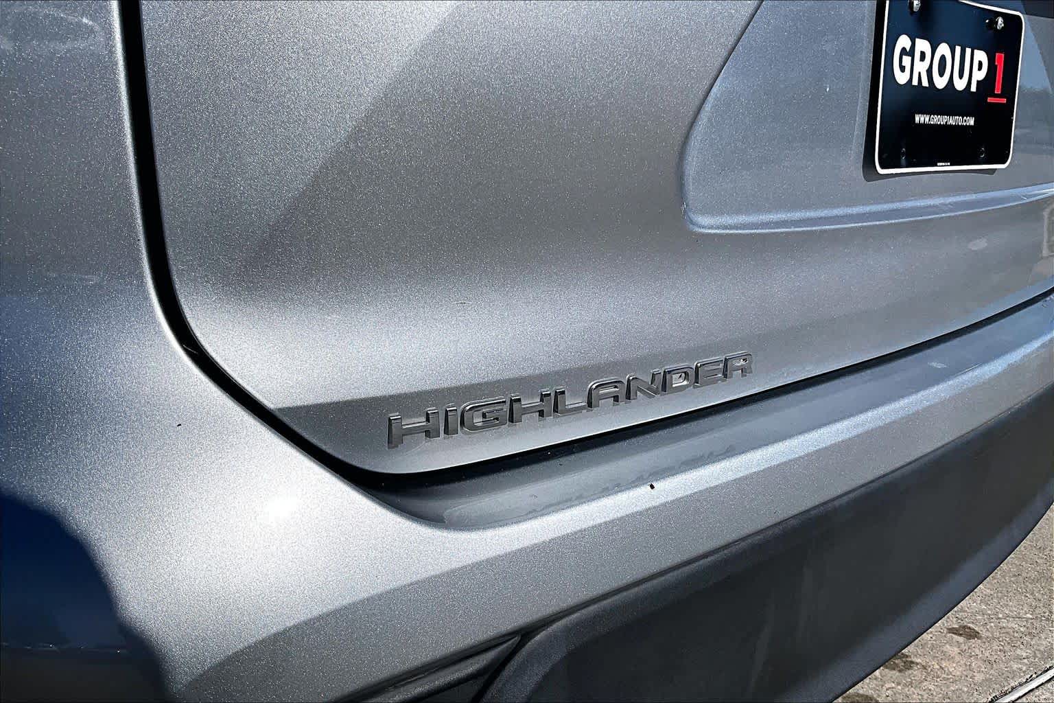 2022 Toyota Highlander Hybrid XLE Celestial Silver Metallic at AutoNation USA Katy