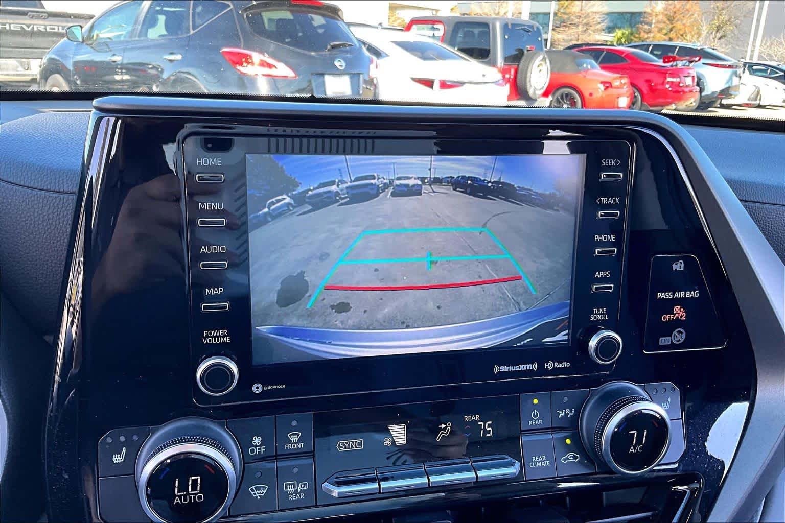 2022 Toyota Highlander Hybrid XLE Celestial Silver Metallic at AutoNation USA Katy