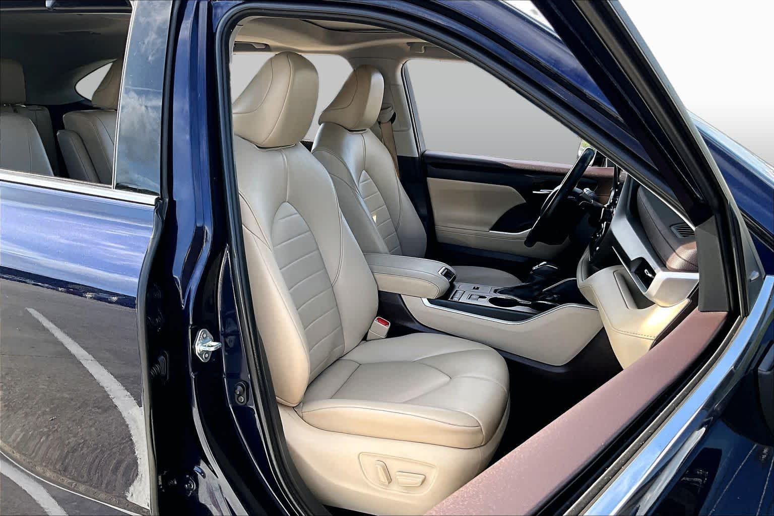 2021 Toyota Highlander XLE Blueprint at Lexus Southwest Houston