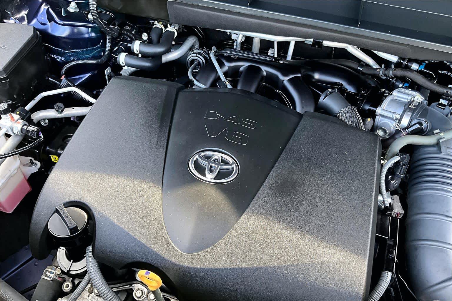 2021 Toyota Highlander XLE Blueprint at Group 1 Toyota Southwest
