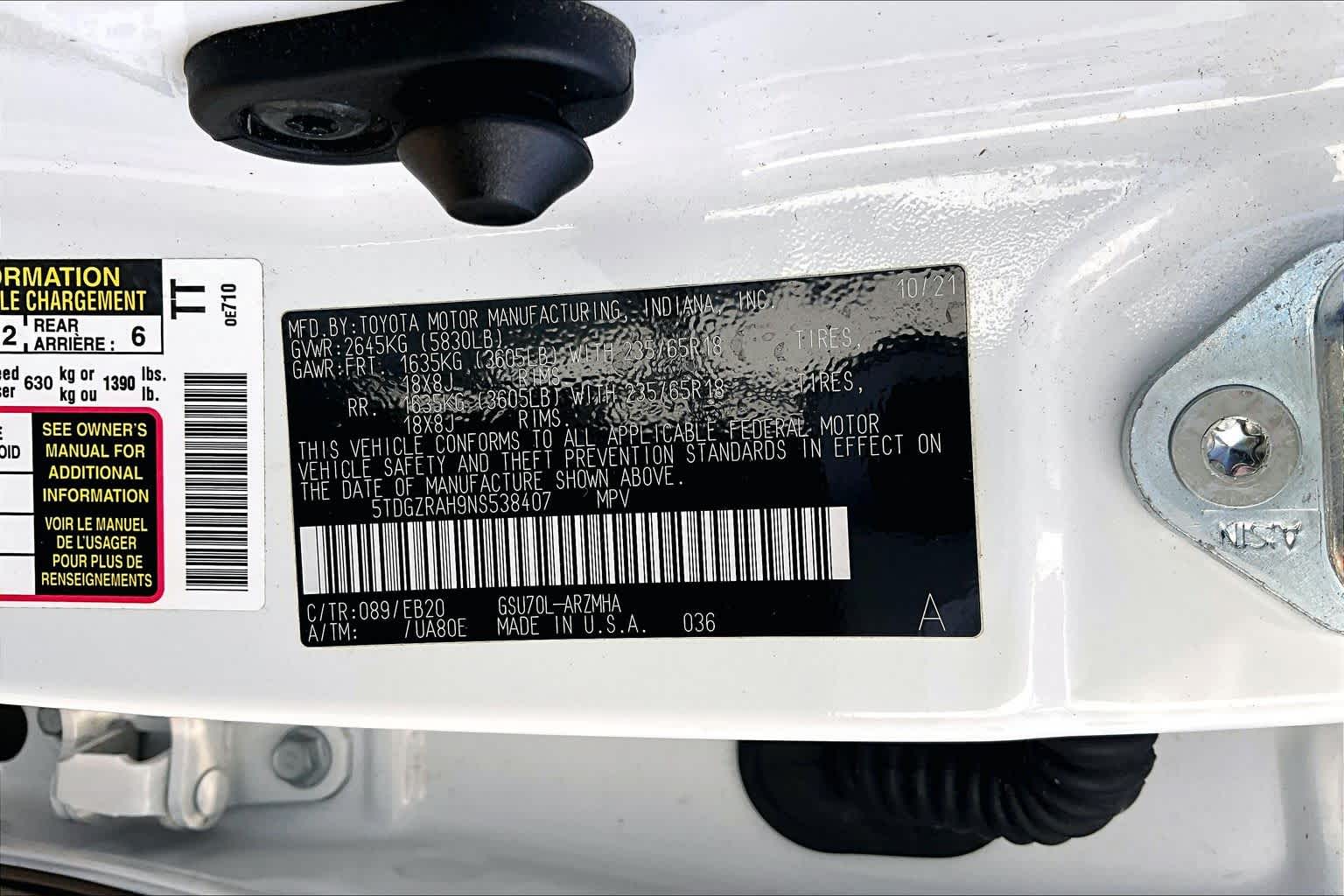 2022 Toyota Highlander XLE Wind Chill Pearl at AutoNation USA Katy