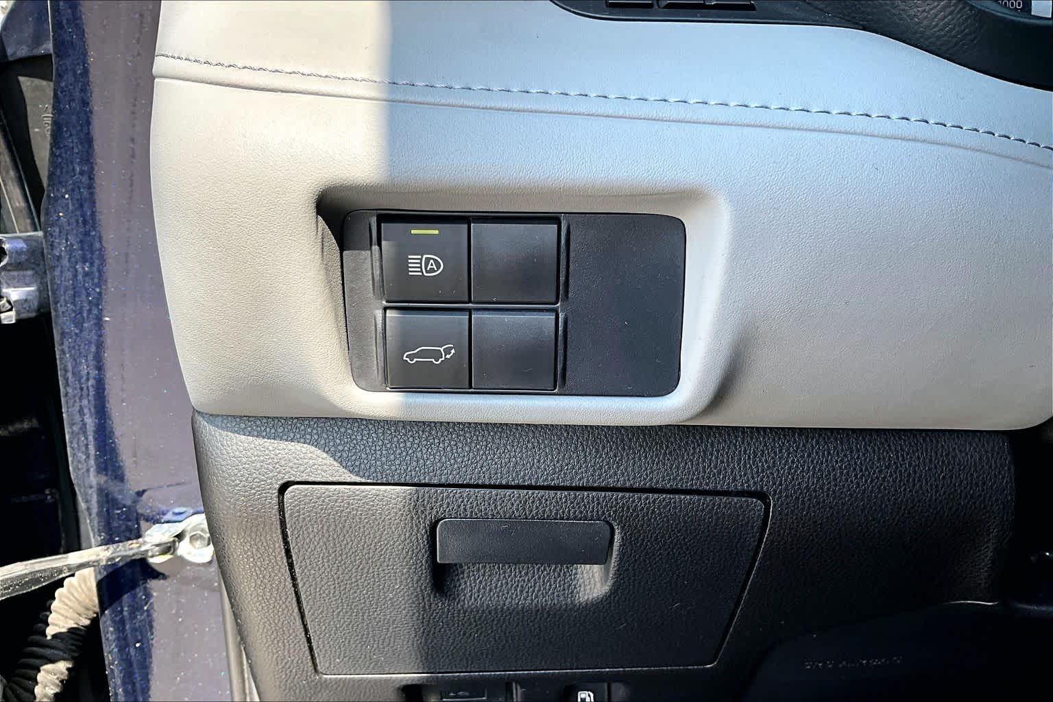2021 Toyota Highlander XLE Blueprint at Mac Haik Chevrolet