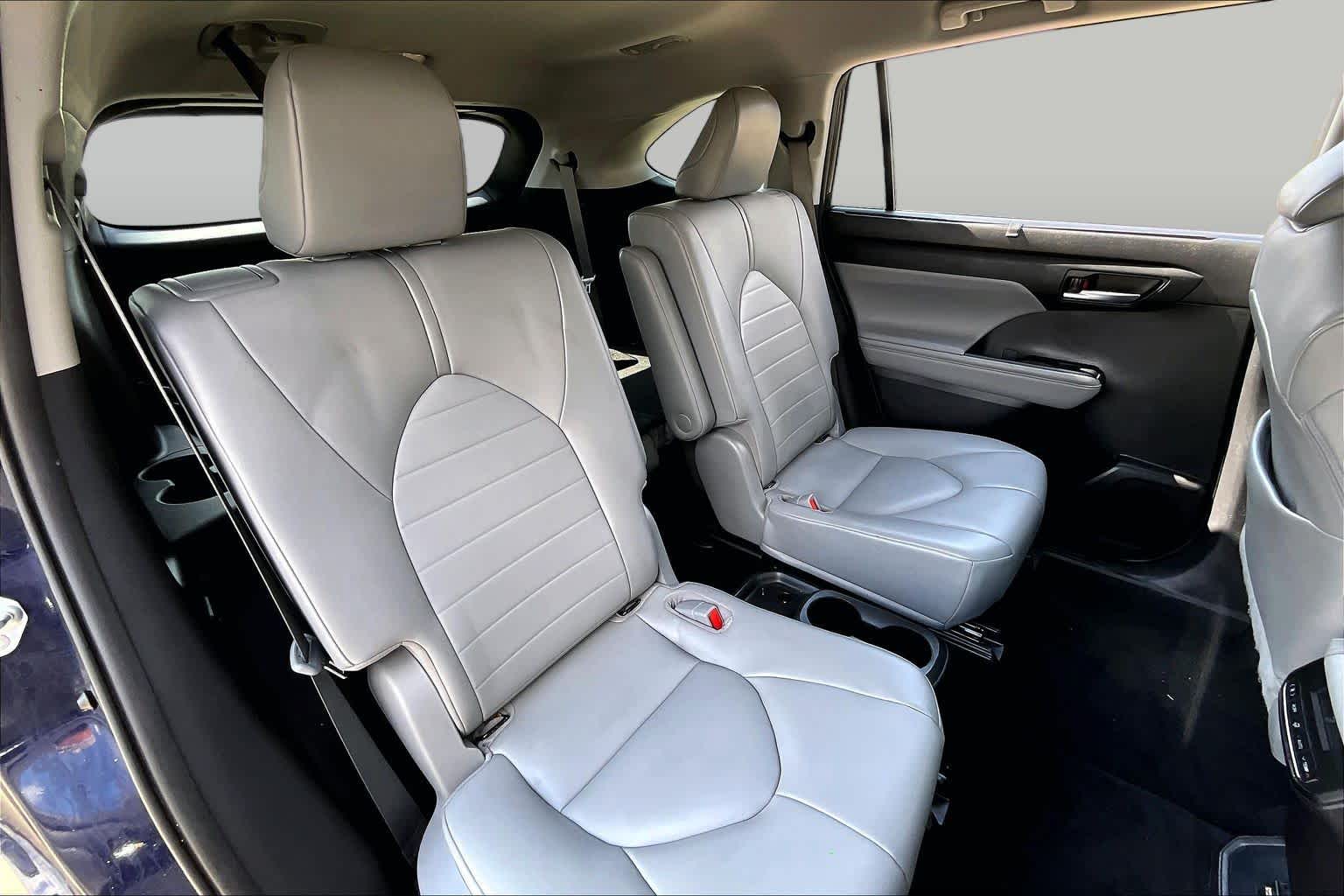 2021 Toyota Highlander XLE Blueprint at Mac Haik Chevrolet