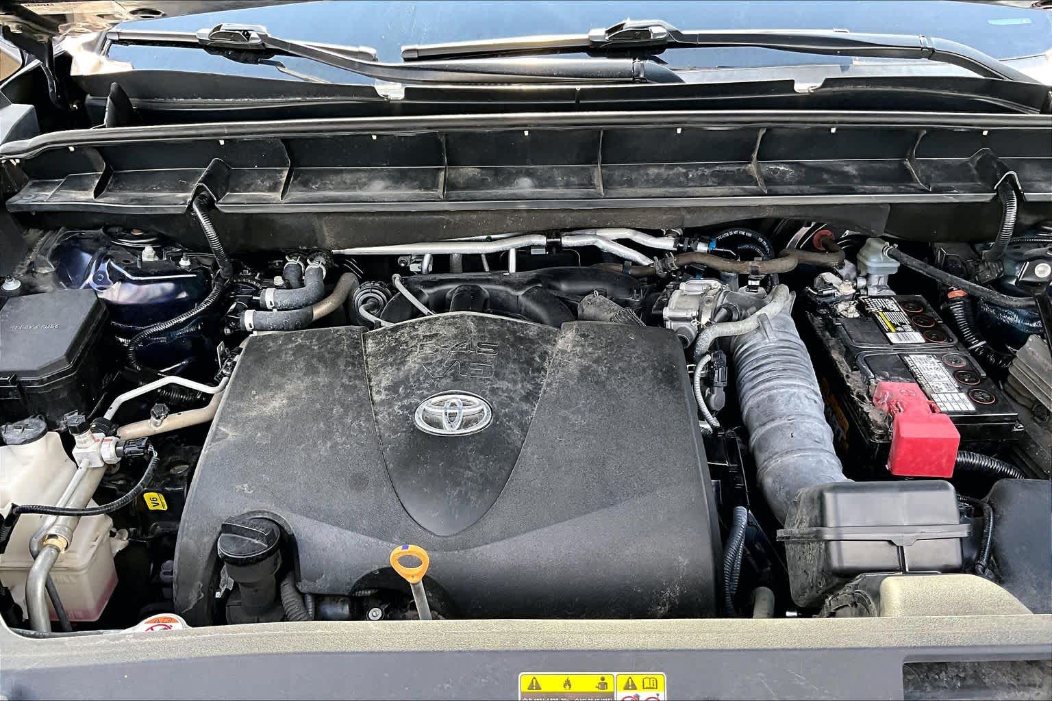 2021 Toyota Highlander XLE Blueprint at Mac Haik Chevrolet