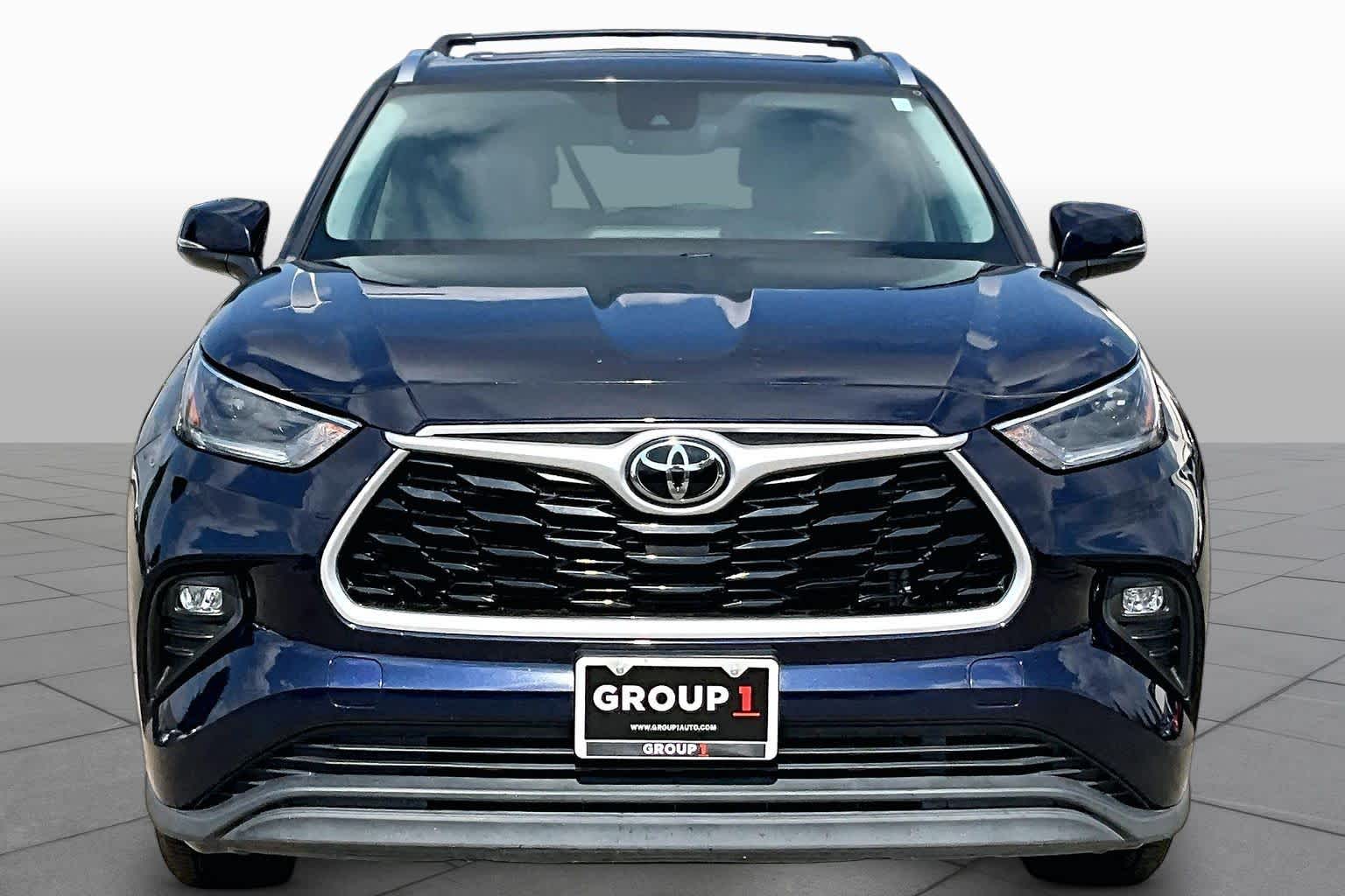 2021 Toyota Highlander XLE Blueprint at Mac Haik Chevrolet