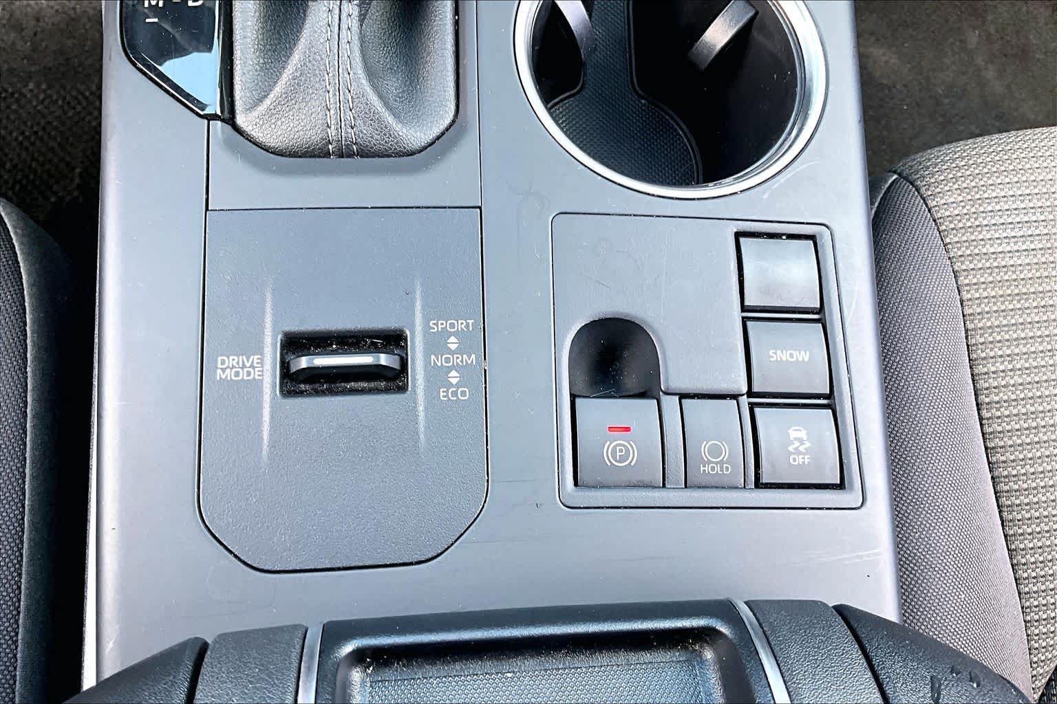 2025 Toyota Highlander XLE Celestial Silver Metallic at Team Toyota