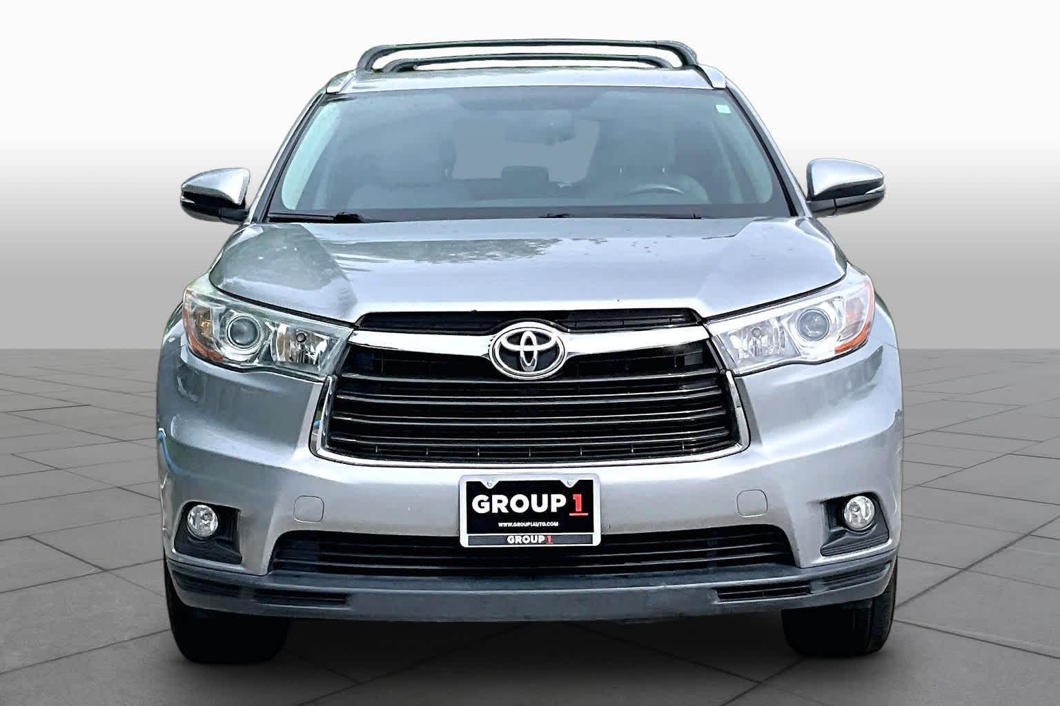 2016 Toyota Highlander XLE Silver Sky Metallic at AutoNation USA Katy