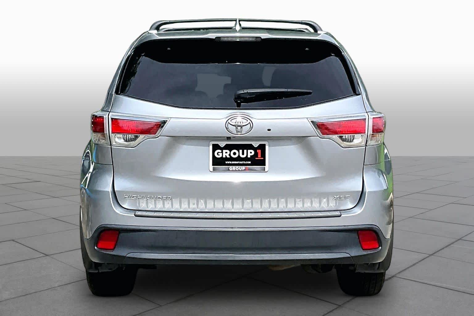 2016 Toyota Highlander XLE Silver Sky Metallic at AutoNation USA Katy