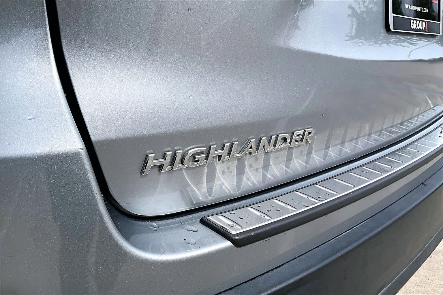 2016 Toyota Highlander XLE Silver Sky Metallic at AutoNation USA Katy