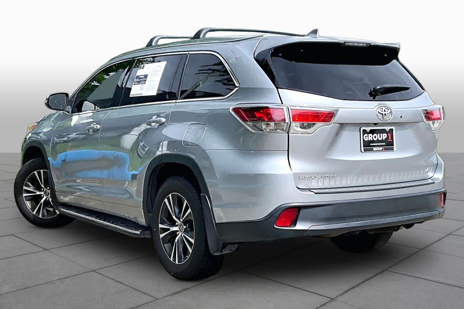 2016 Toyota Highlander XLE Silver Sky Metallic at AutoNation USA Katy