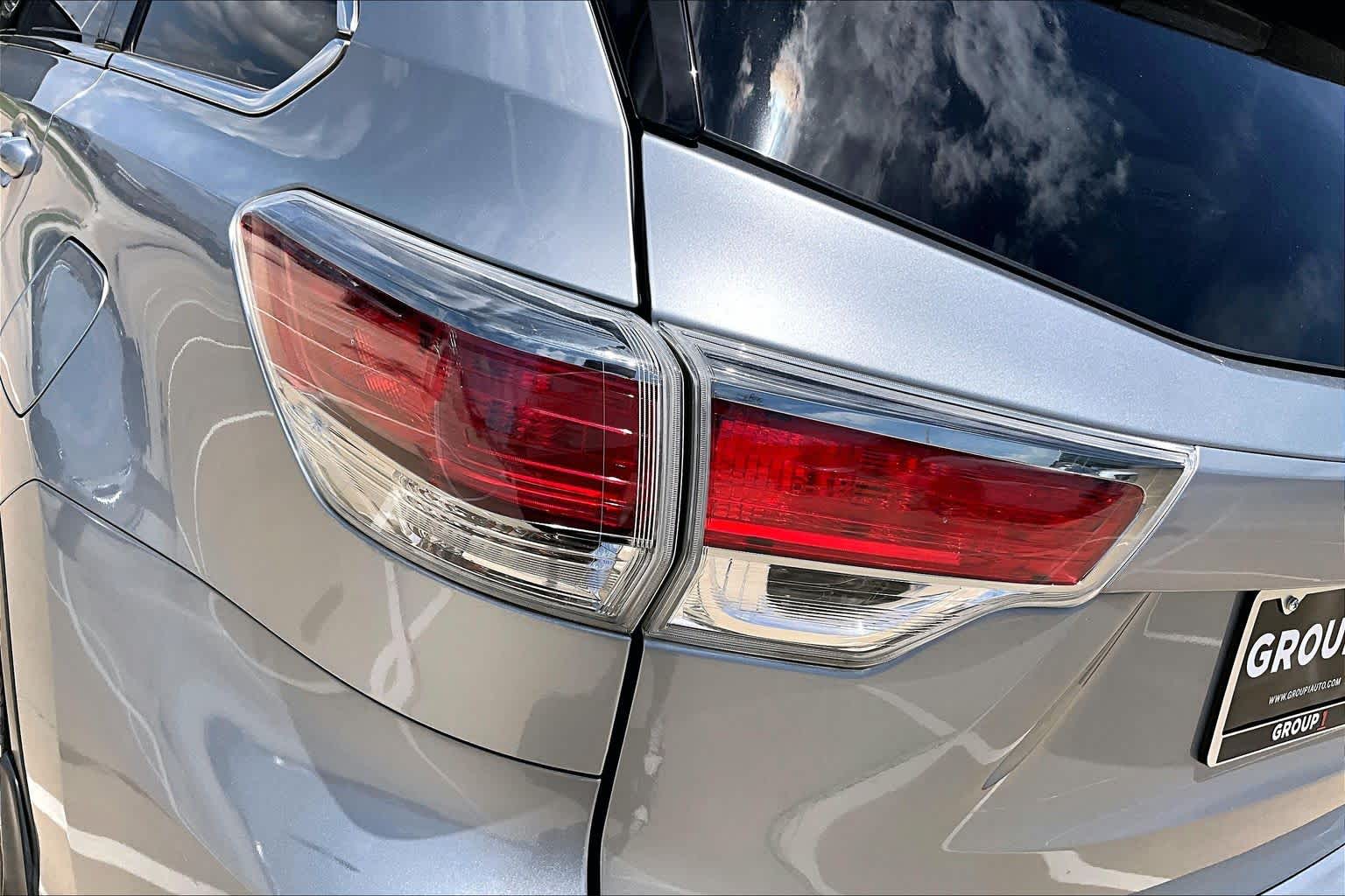2015 Toyota Highlander XLE Silver Sky Metallic at Mac Haik Ford