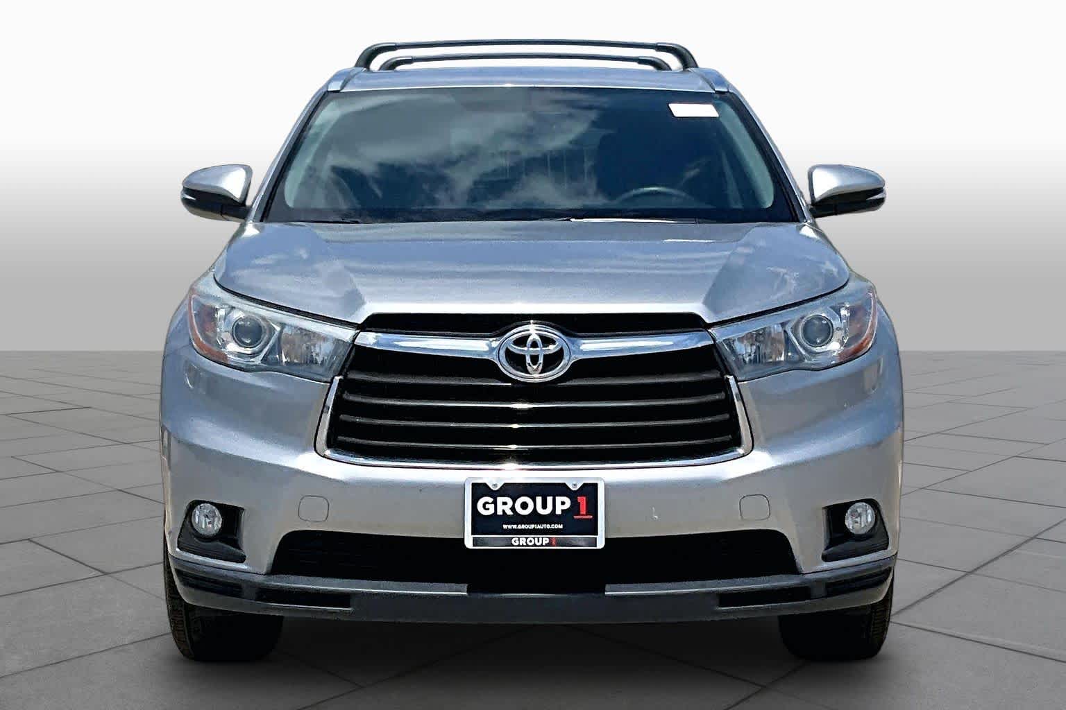 2015 Toyota Highlander XLE Silver Sky Metallic at Mac Haik Ford